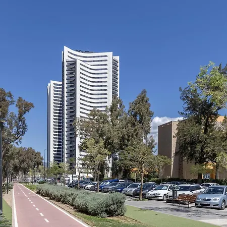 Skyline 2 Pool & Parking Free * Málaga