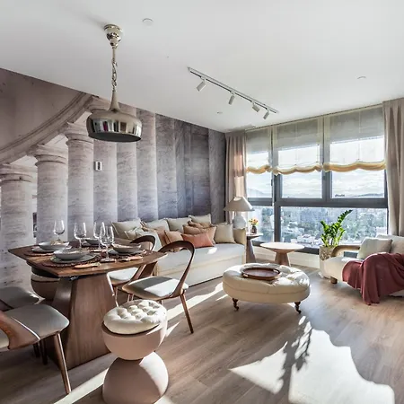 Skyline 2 Pool & Parking Free Appartement *